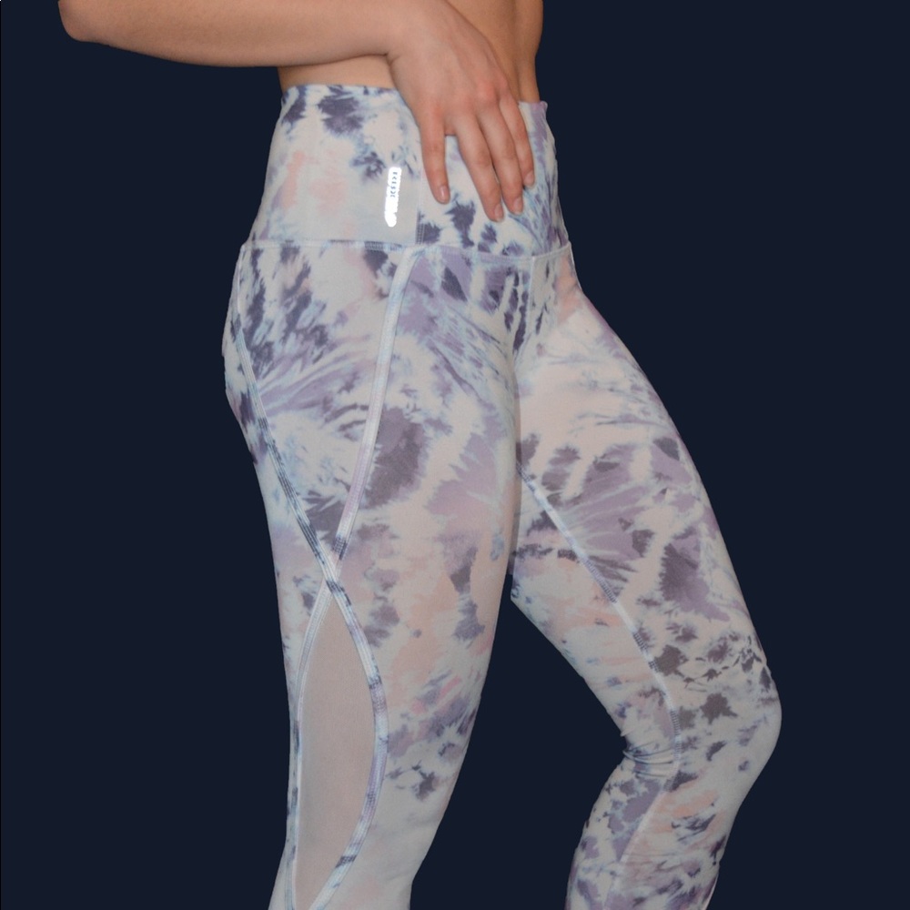 Tie-dye leggings